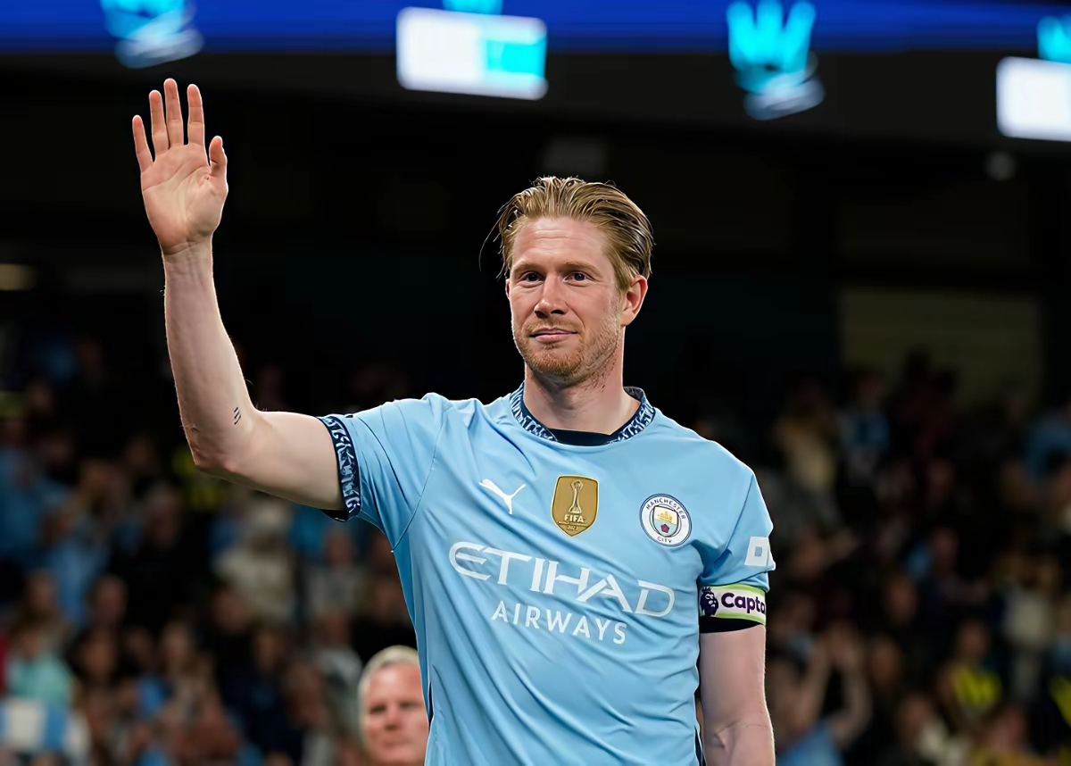 包含德布劳内迎来七赛季出色发挥，德国队观众热烈欢呼！的词条