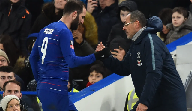 亚博体育APP-关于足总杯冲刺阶段走向成谜，里昂内部沟通，质疑声仍在，更衣室氛围转暖的信息-亚博体育APP