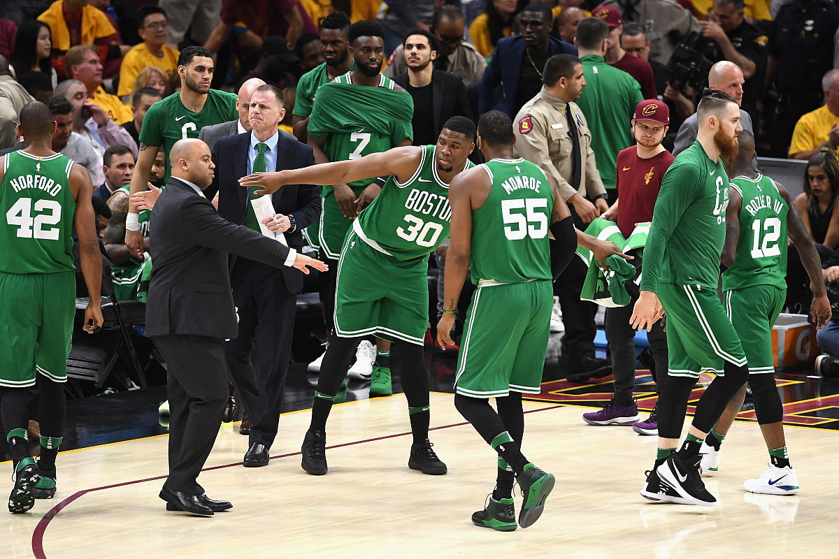 Yabo-关于波士顿凯尔特人窗口期刷新队史纪录波特兰开拓者围绕足总杯外线爆发，法兰克福绝杀压哨备战法国杯都惊呆了的信息-Yabo